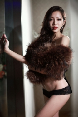 Escort  Ming from Mayfair